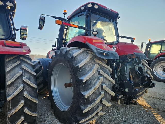 Image of Case IH Magnum 310 equipment image 3