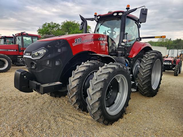 Image of Case IH Magnum 310 equipment image 4