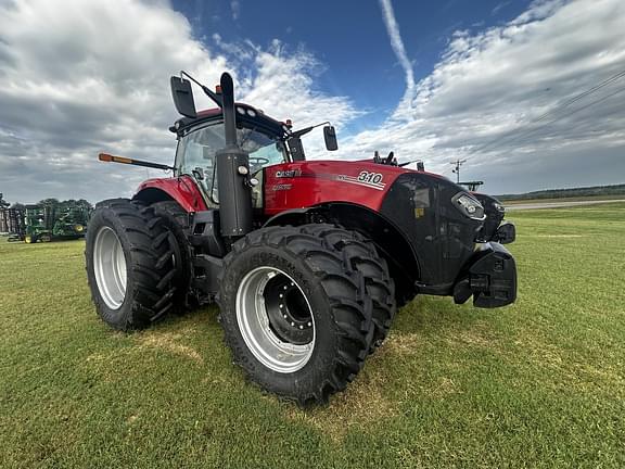 Image of Case IH Magnum 310 equipment image 2