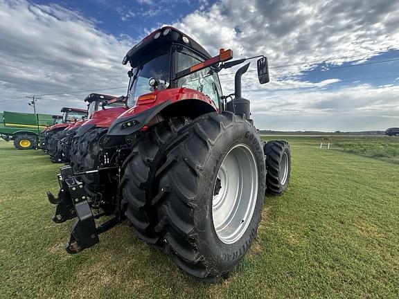 Image of Case IH Magnum 310 equipment image 3