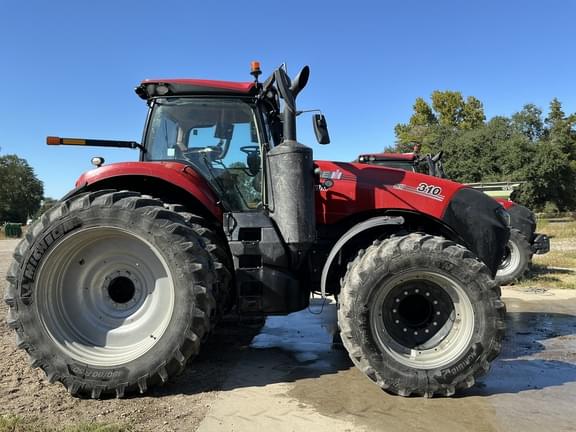 Image of Case IH Magnum 310 equipment image 3