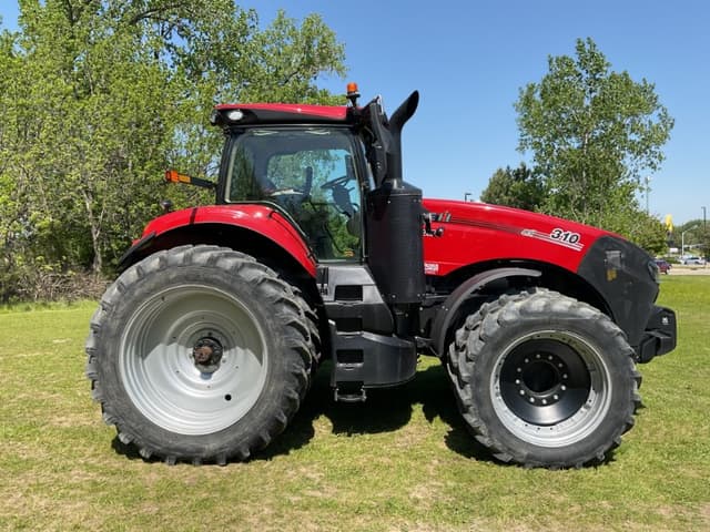 Image of Case IH Magnum 310 equipment image 3