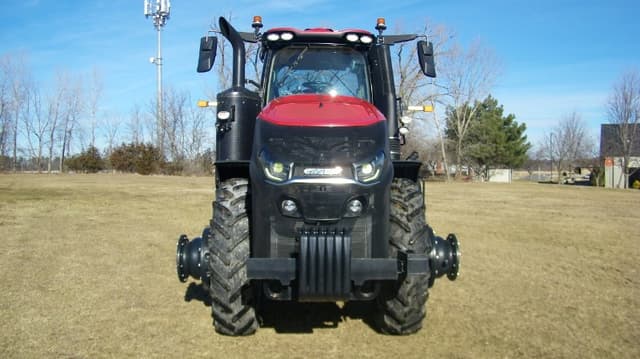 Image of Case IH Magnum 310 equipment image 2