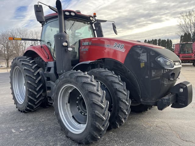 Image of Case IH Magnum 340 equipment image 2