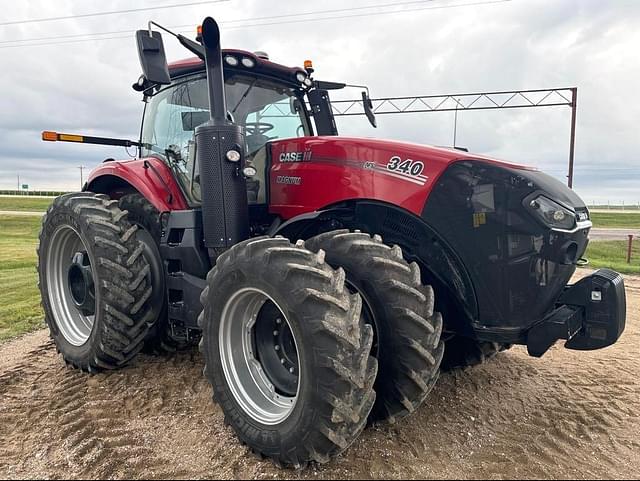 Image of Case IH Magnum 340 equipment image 2