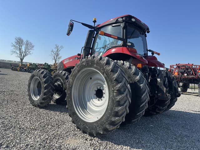 Image of Case IH Magnum 340 equipment image 4