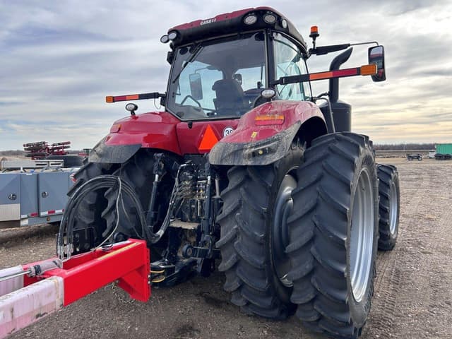 Image of Case IH Magnum 340 equipment image 2