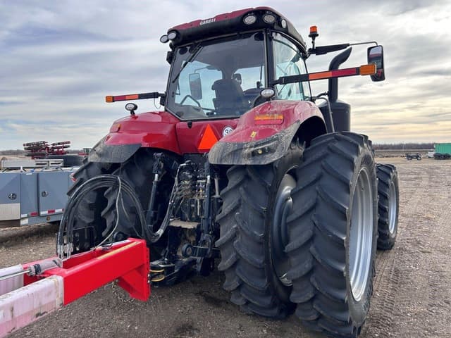 Image of Case IH Magnum 340 equipment image 2