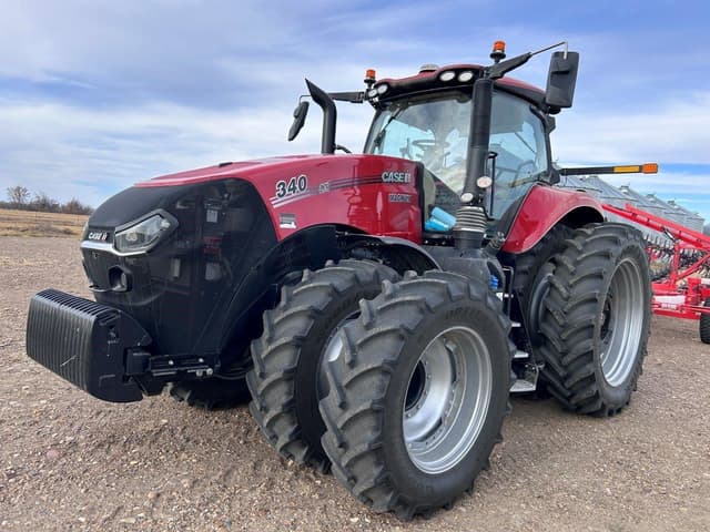 Image of Case IH Magnum 340 equipment image 3