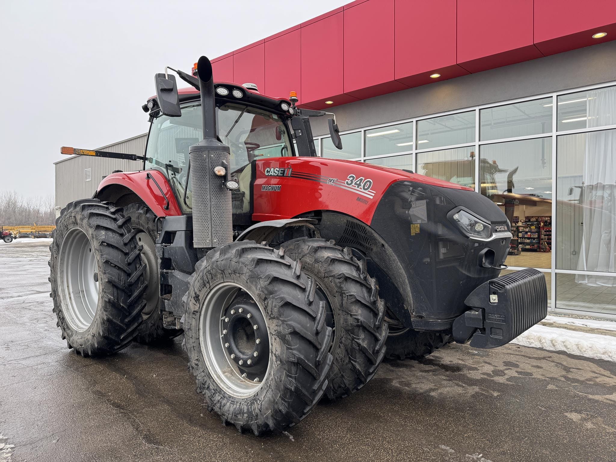 2022 Case IH Magnum 340 Equipment Image0