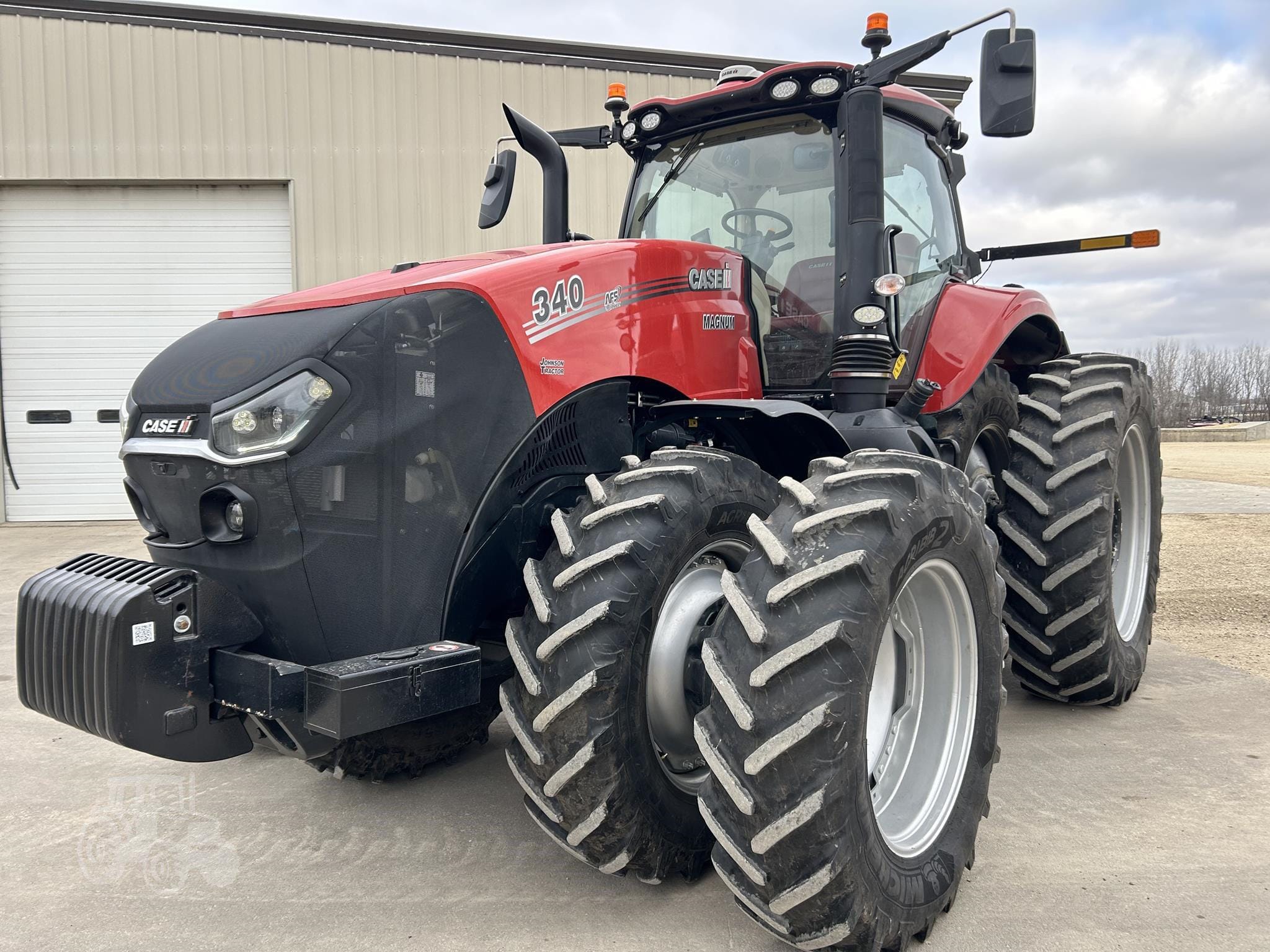 2022 Case IH Magnum 340 Equipment Image0
