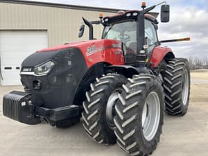 2022 Case IH Magnum 340 Image