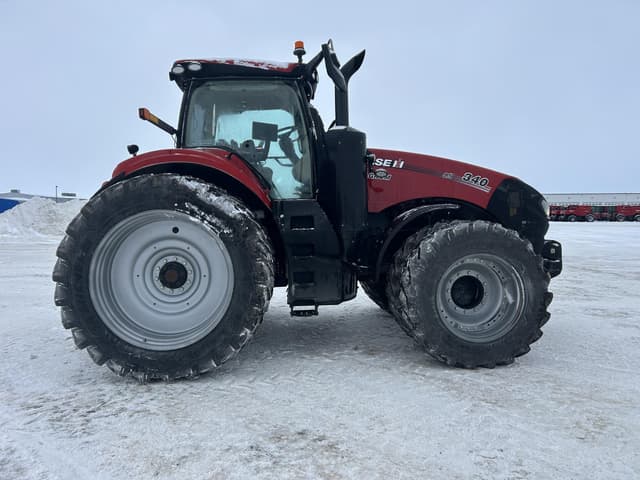 Image of Case IH Magnum 340 equipment image 3