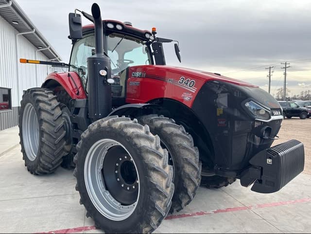 Image of Case IH Magnum 340 equipment image 1