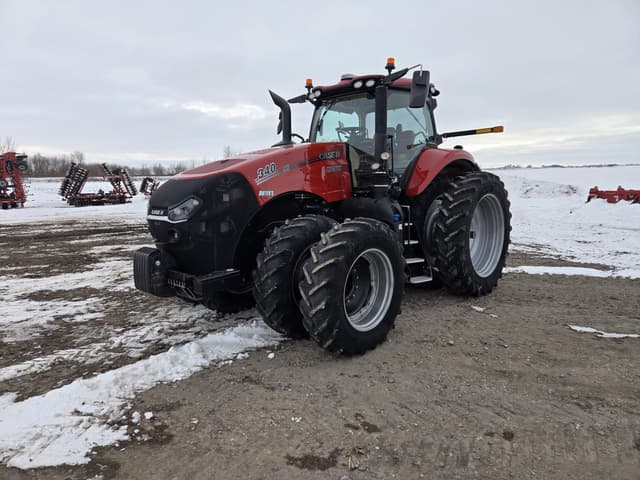Image of Case IH Magnum 340 equipment image 1
