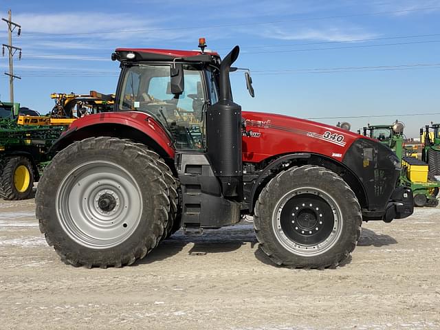 Image of Case IH Magnum 340 equipment image 1