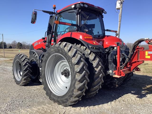 Image of Case IH Magnum 340 equipment image 4