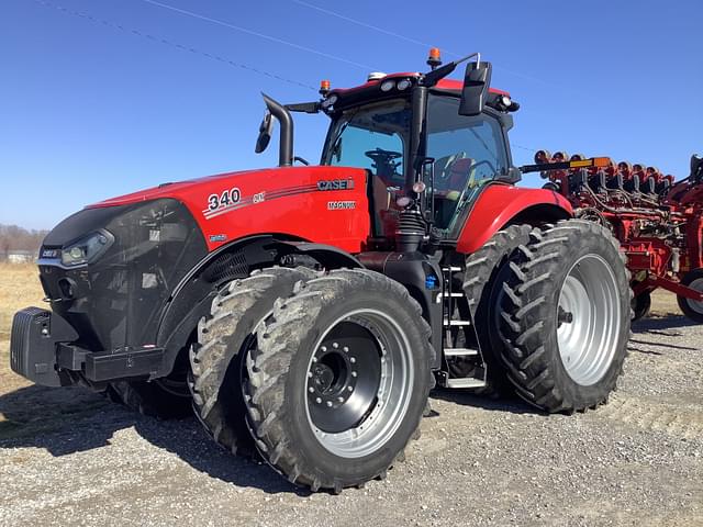 Image of Case IH Magnum 340 equipment image 4