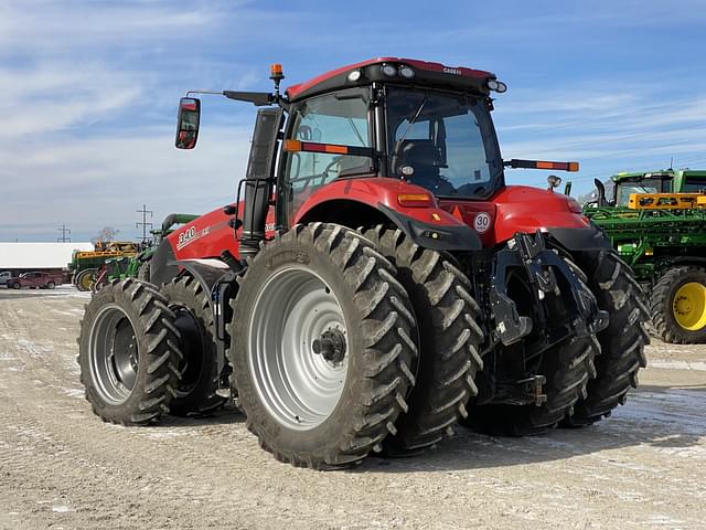 Image of Case IH Magnum 340 equipment image 4