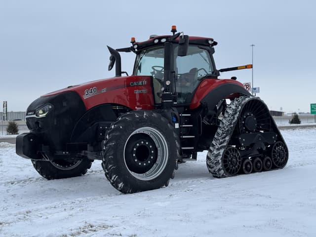 Image of Case IH Magnum 340 Rowtrac equipment image 1
