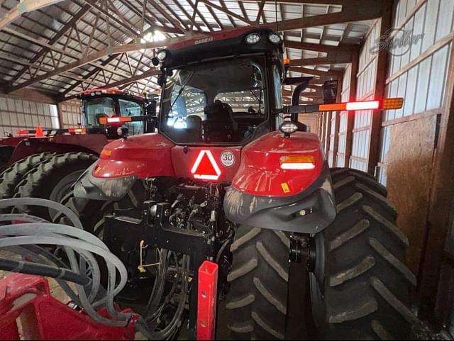Image of Case IH Magnum 380 equipment image 3