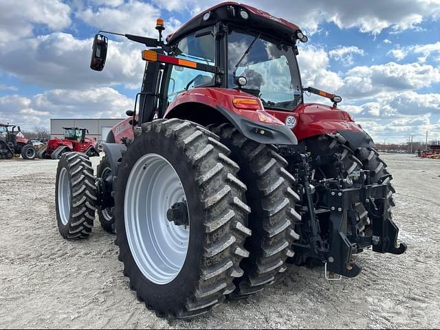 Image of Case IH Magnum 380 equipment image 4