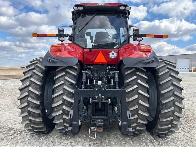 Image of Case IH Magnum 380 equipment image 3