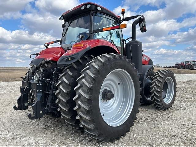 Image of Case IH Magnum 380 equipment image 2