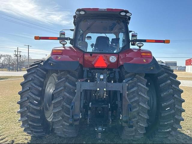 Image of Case IH Magnum 380 equipment image 3