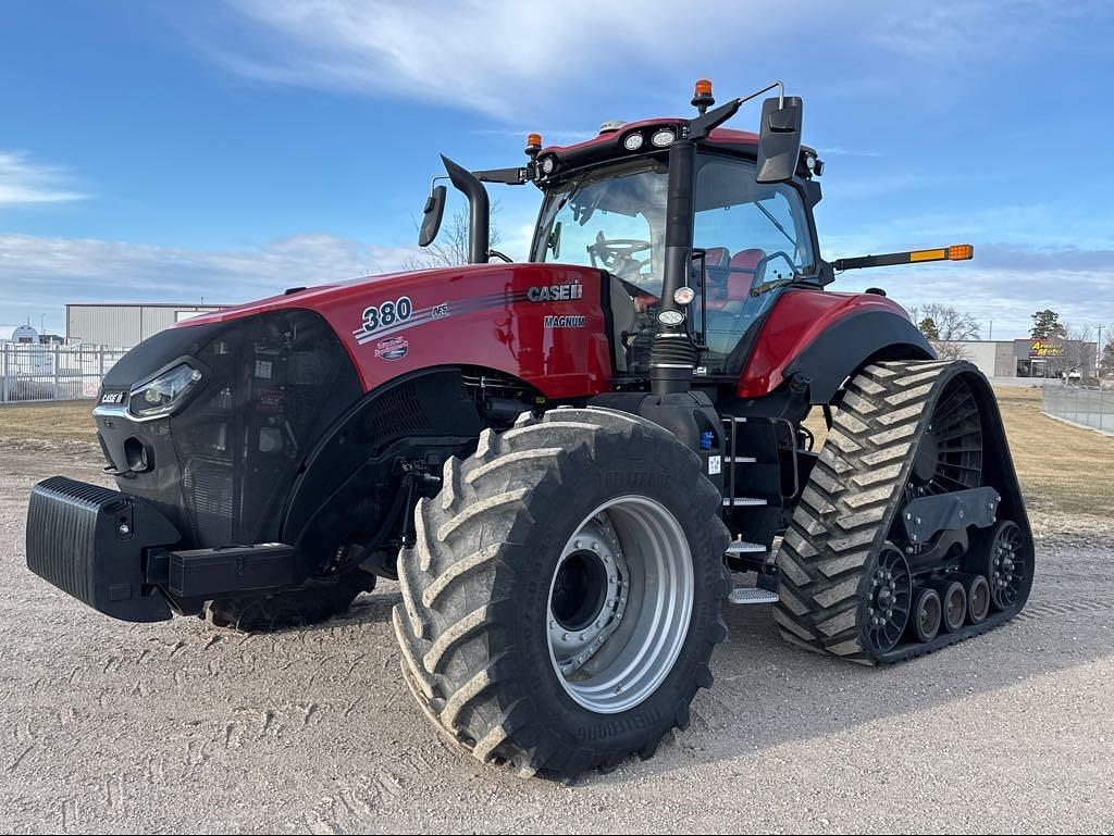 Image of Case IH Magnum 380 RowTrac Primary image