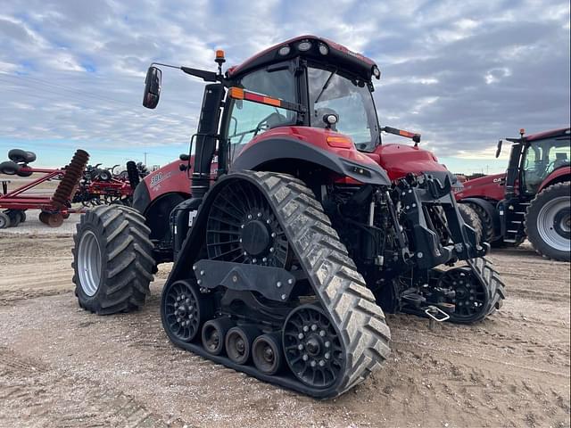 Image of Case IH Magnum 380 RowTrac equipment image 3