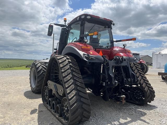 Image of Case IH Magnum 380 RowTrac equipment image 3