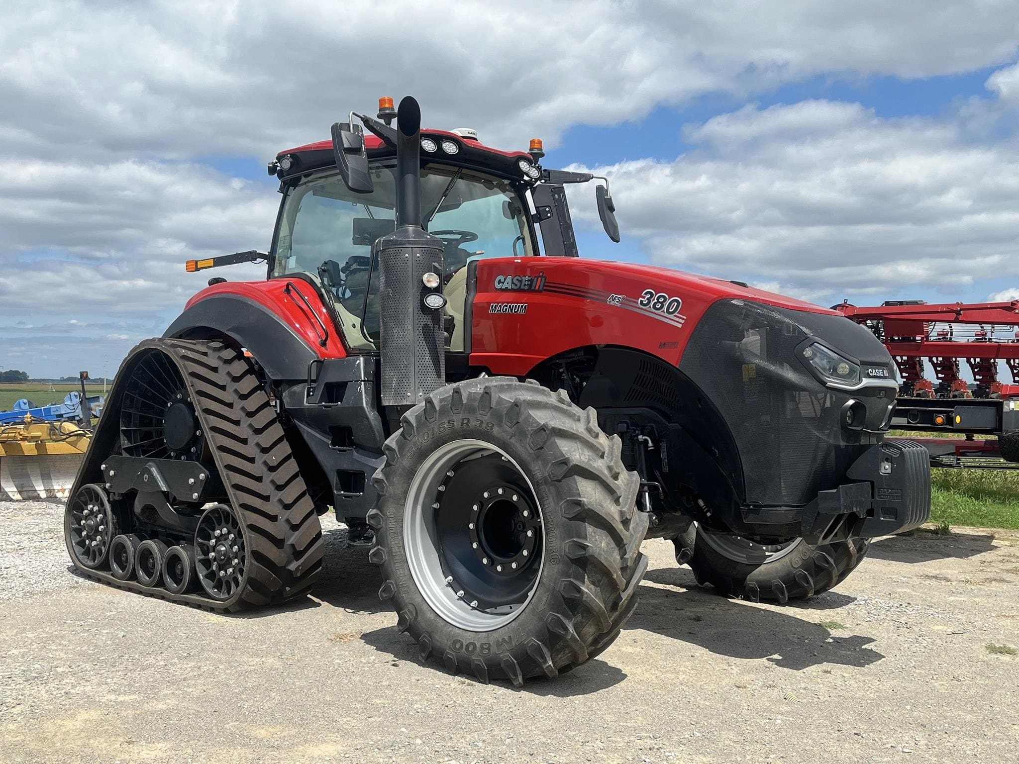 2022 Case IH Magnum 380 RowTrac Equipment Image0