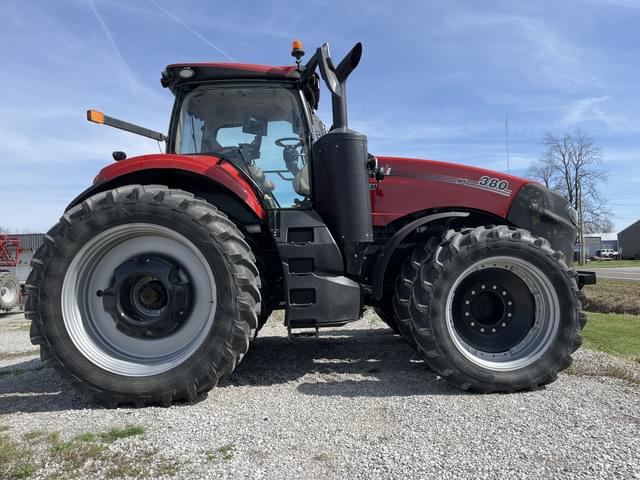 Image of Case IH Magnum 380 equipment image 1