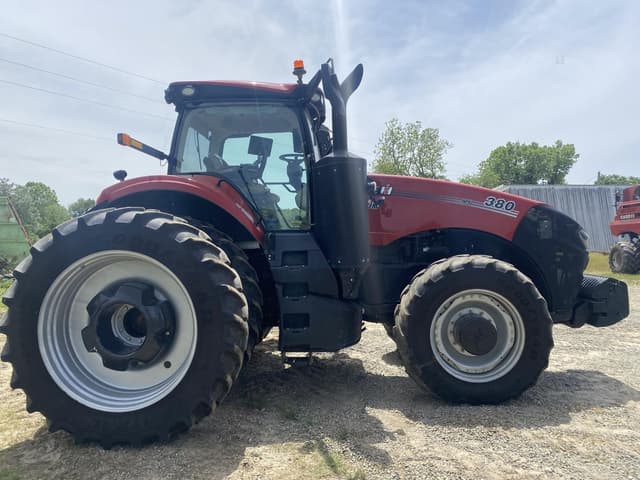 Image of Case IH Magnum 380 equipment image 2