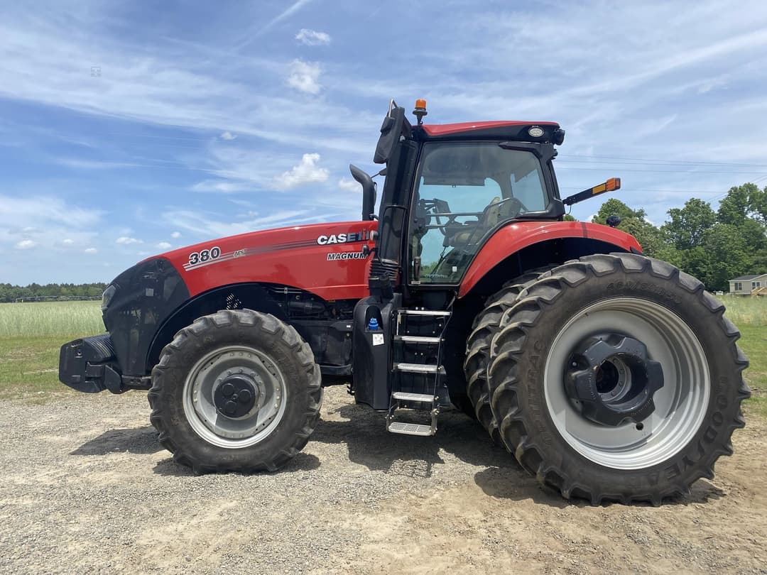 Image of Case IH Magnum 380 Primary image