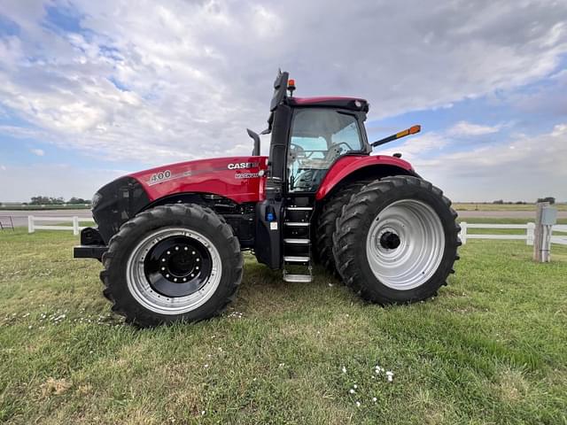 Image of Case IH Magnum 400 equipment image 1