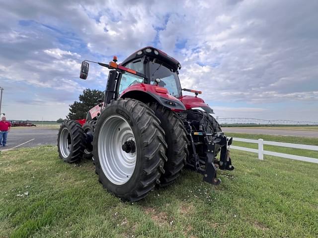 Image of Case IH Magnum 400 equipment image 2