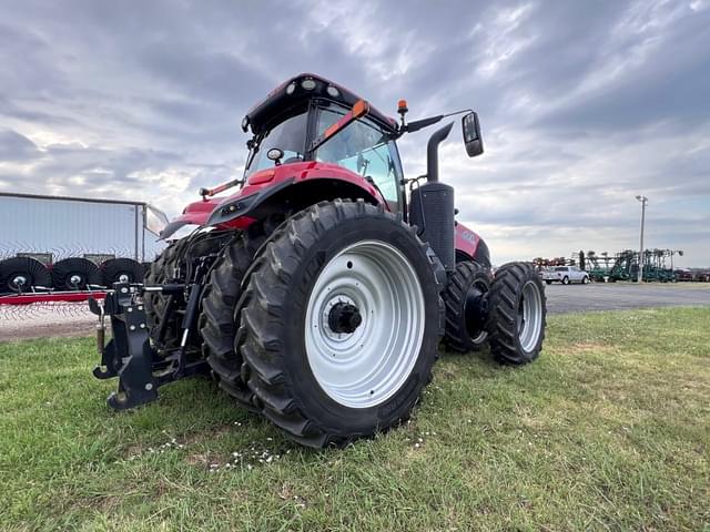 Image of Case IH Magnum 400 equipment image 4