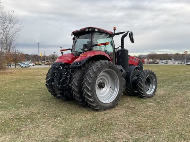 Image of Case IH Magnum 400 equipment image 4
