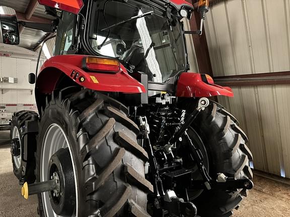 Image of Case IH Maxxum 125 equipment image 4