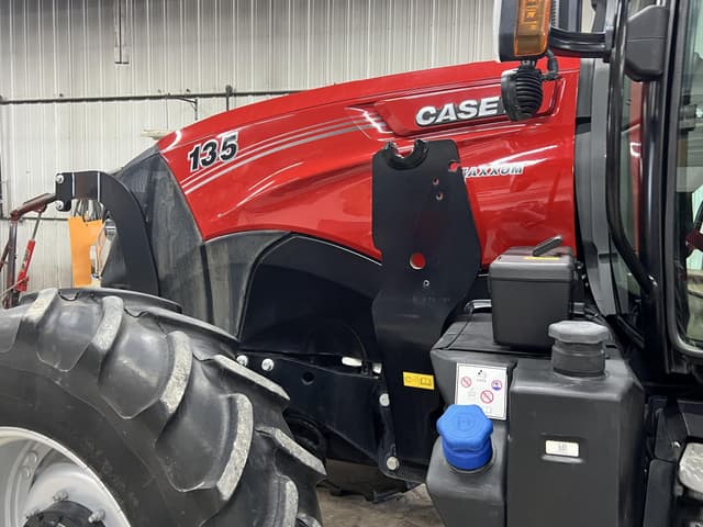 Image of Case IH Maxxum 135 equipment image 4