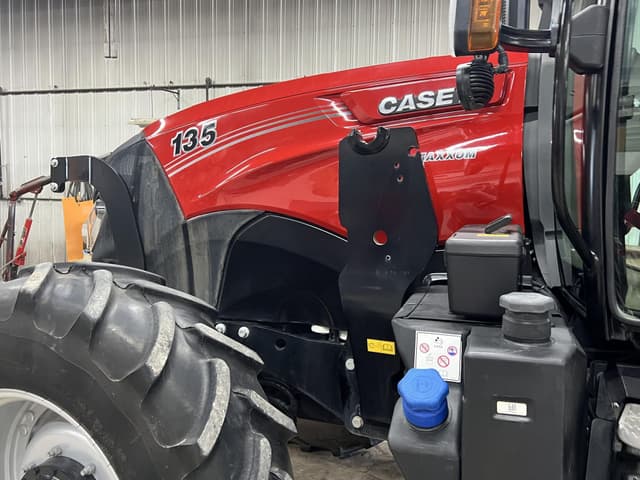 Image of Case IH Maxxum 135 equipment image 4