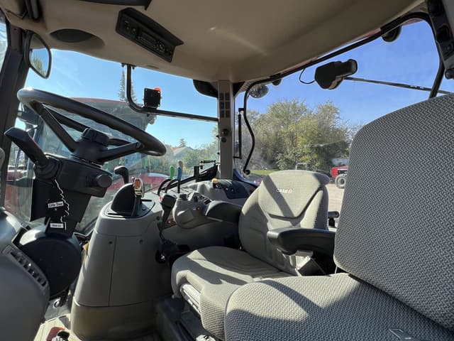 Image of Case IH Maxxum 135 equipment image 3