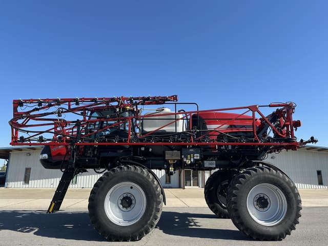 Image of Case IH Patriot 2250 equipment image 2