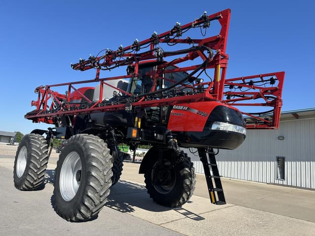 Image of Case IH Patriot 2250 equipment image 1