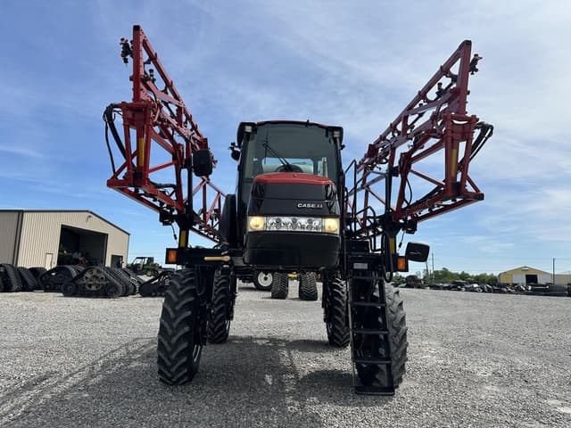 Image of Case IH Patriot 2250 equipment image 4