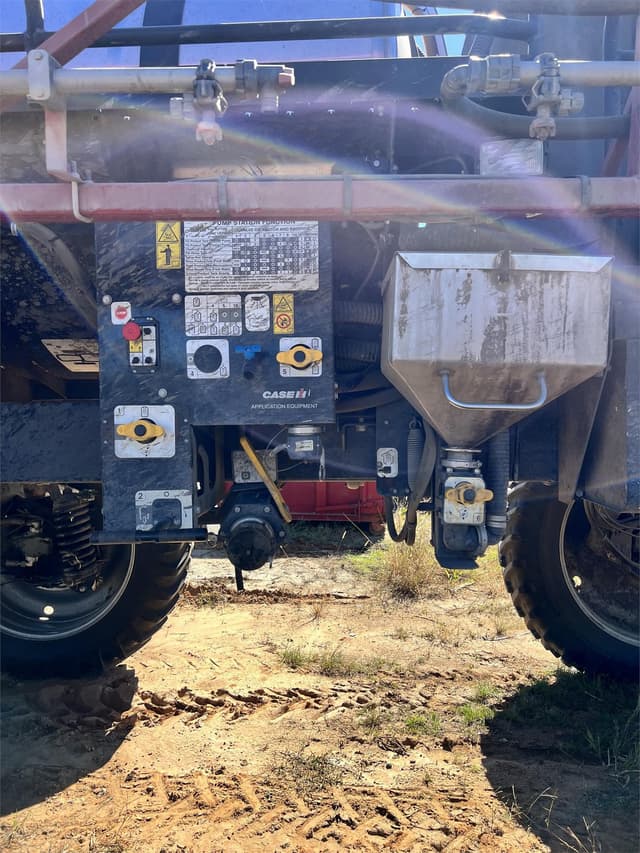 Image of Case IH 3240 Patriot equipment image 4
