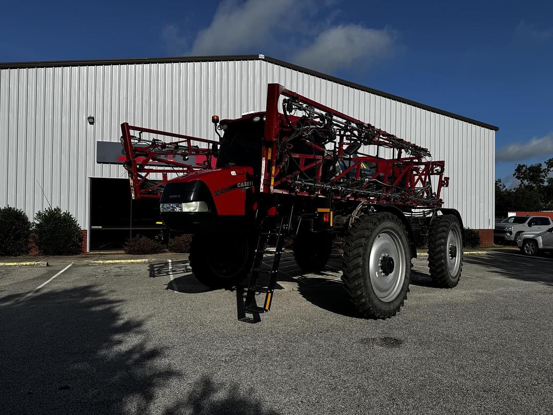 Image of Case IH Patriot 3240 Primary image