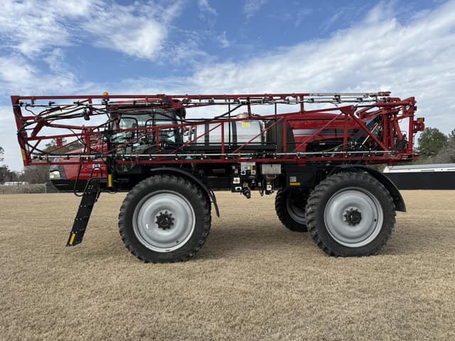 Image of Case IH 3240 Patriot equipment image 1